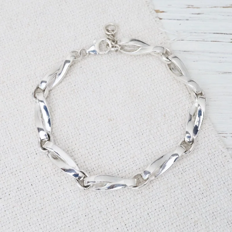 Flat Infinity Link Bracelet