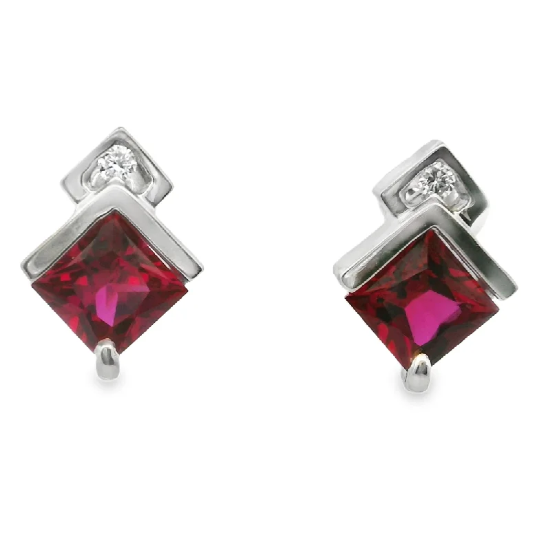 Closeout Color Stone Earring